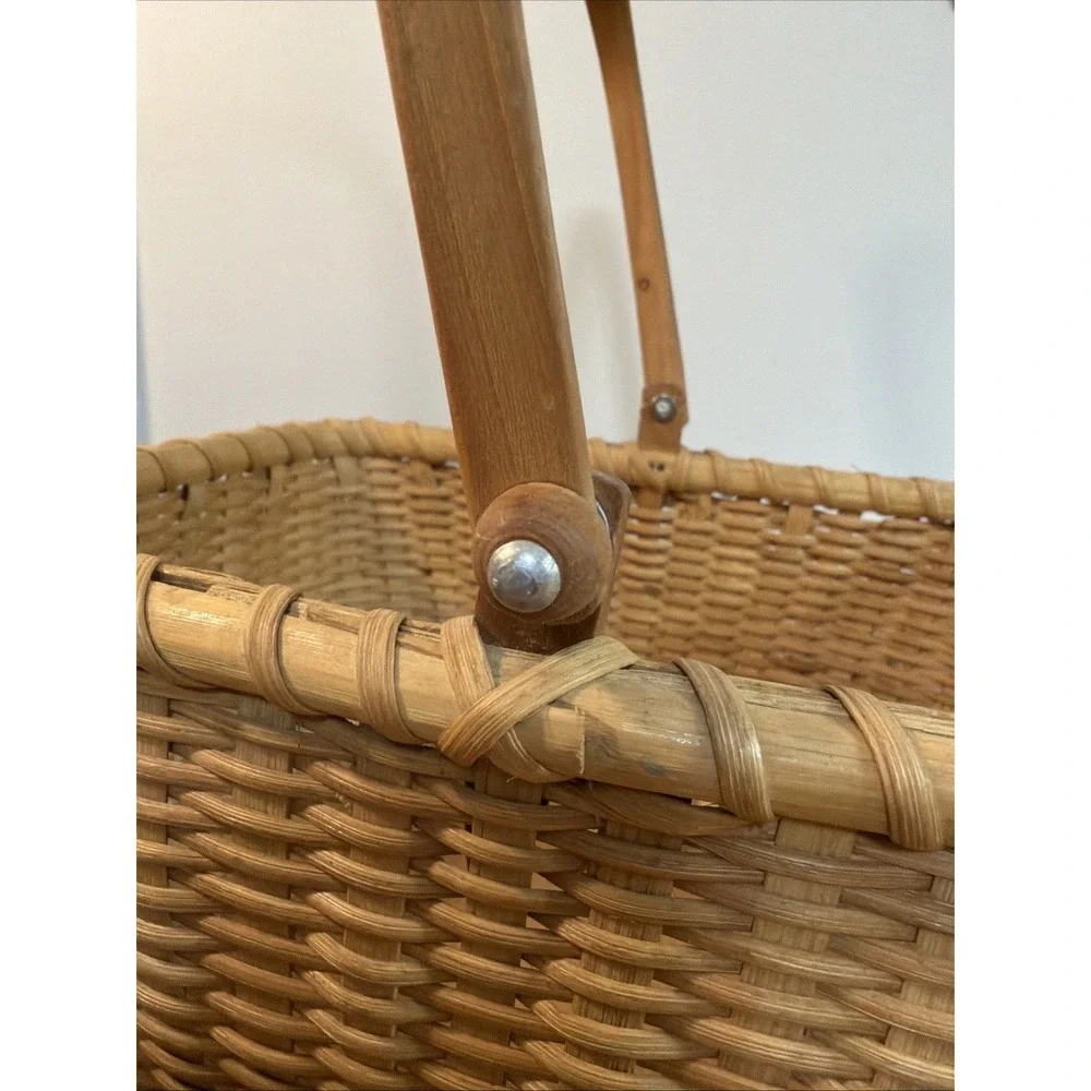 Vtg Light Toned Woven Gathering Basket Swing Wooden Handle Metal Rivets 11x8x6